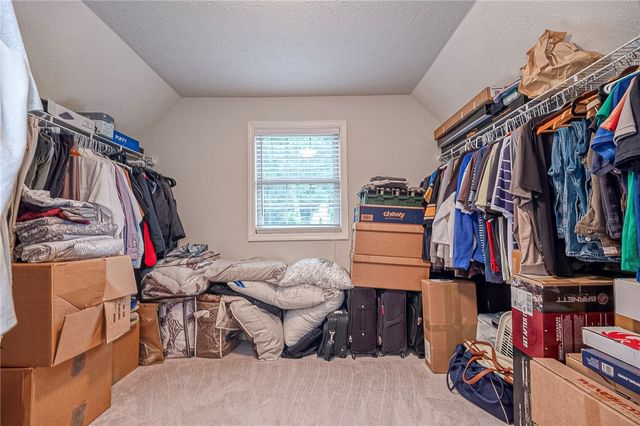 417 Farrington Dr, Seven Fields Boro, PA 16046