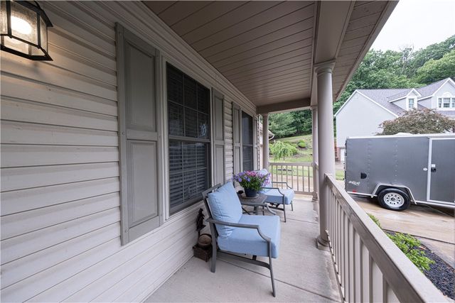 417 Farrington Dr, Seven Fields Boro, PA 16046