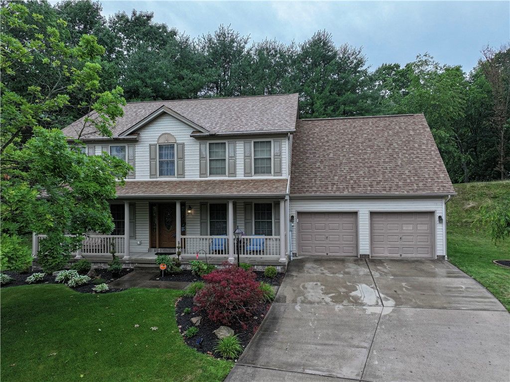 417 Farrington Dr, Seven Fields Boro, PA 16046