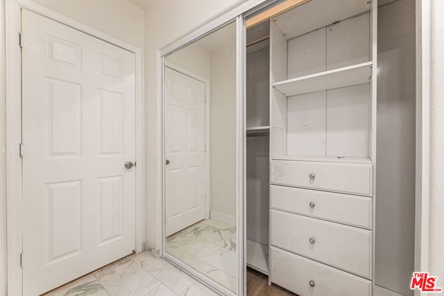 25 15th Place 101, Long Beach, CA 90802