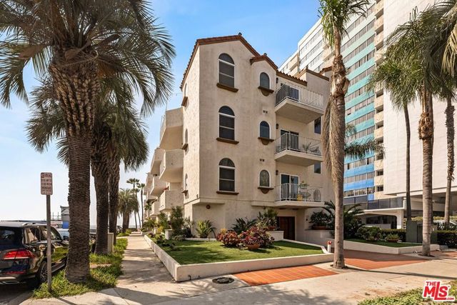25 15th Place 101, Long Beach, CA 90802