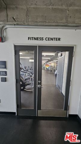 25 15th Place 101, Long Beach, CA 90802