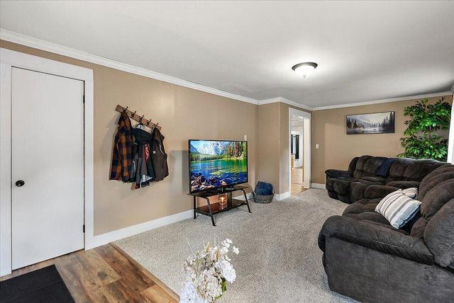 78 Carrie Street NW, Sparta, MI 49345