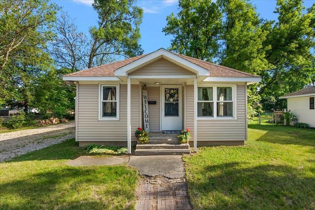78 Carrie Street NW, Sparta, MI 49345