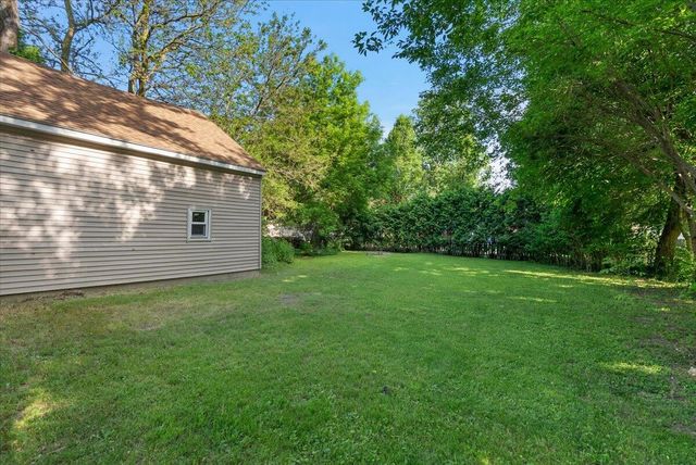78 Carrie Street NW, Sparta, MI 49345