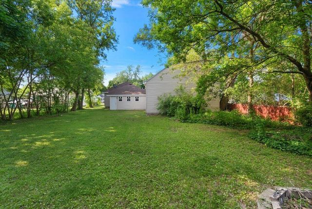 78 Carrie Street NW, Sparta, MI 49345