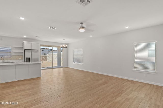 601 Espa Court, Vinton, TX 79821