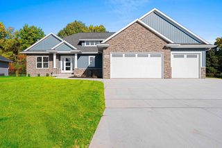 3566 W HANK AVENUE, De Pere, WI 54115