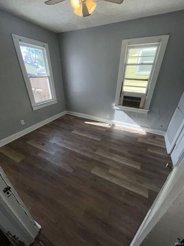 22 W Tennessee Street, Evansville, IN 47710