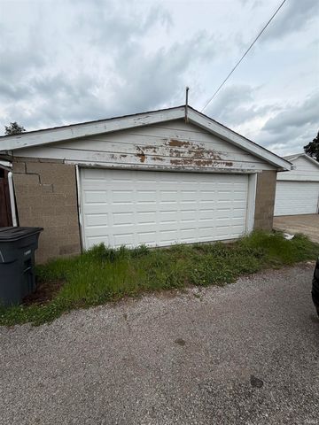 22 W Tennessee Street, Evansville, IN 47710