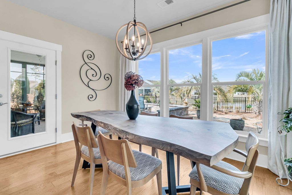 Image 23 of property listing at 108 Cardinal Cove Lane, Summerville, SC 29486