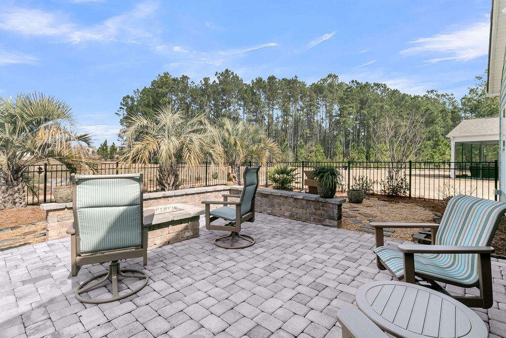 Image 26 of property listing at 108 Cardinal Cove Lane, Summerville, SC 29486