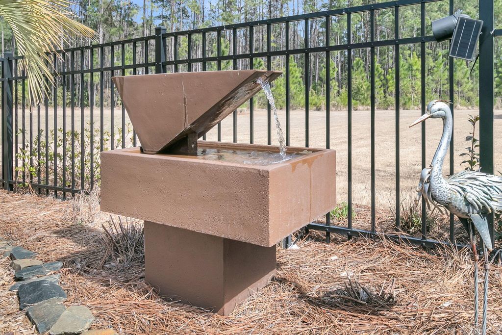 Image 30 of property listing at 108 Cardinal Cove Lane, Summerville, SC 29486