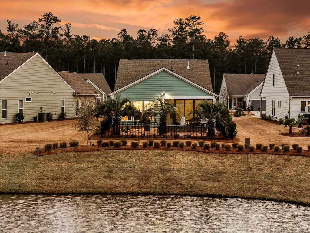 Image 36 of property listing at 108 Cardinal Cove Lane, Summerville, SC 29486