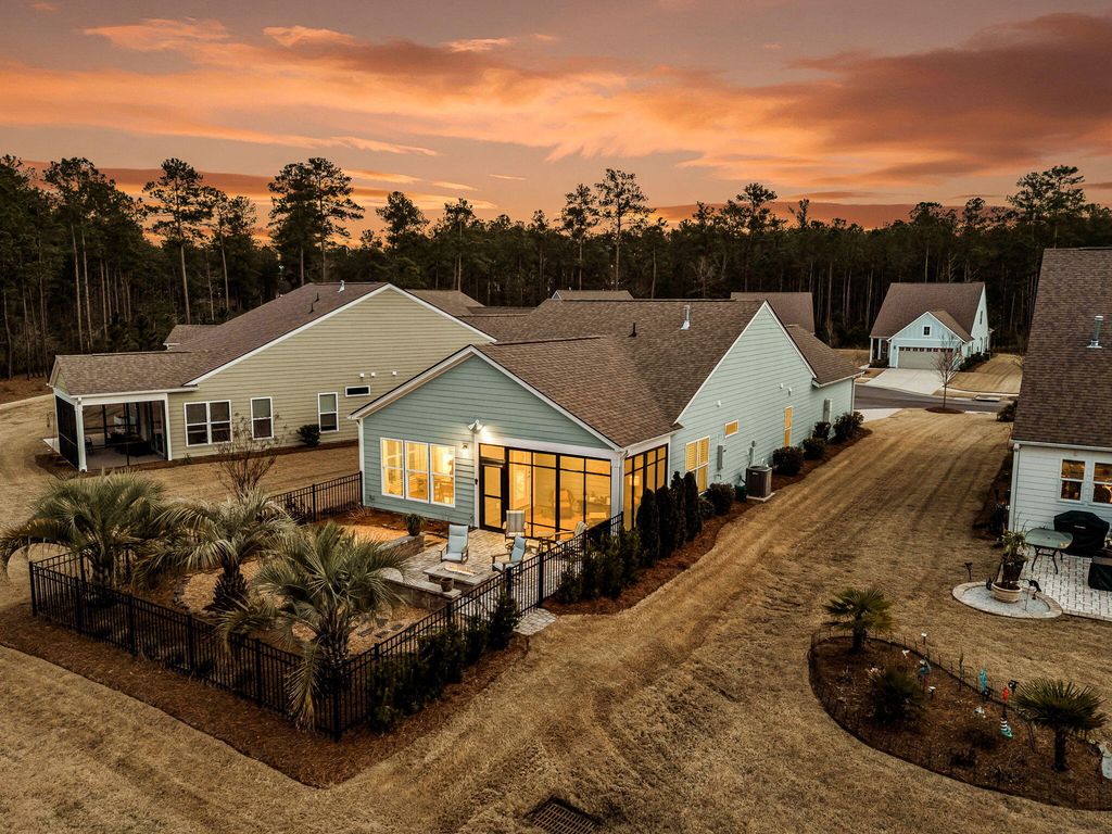 Image 38 of property listing at 108 Cardinal Cove Lane, Summerville, SC 29486