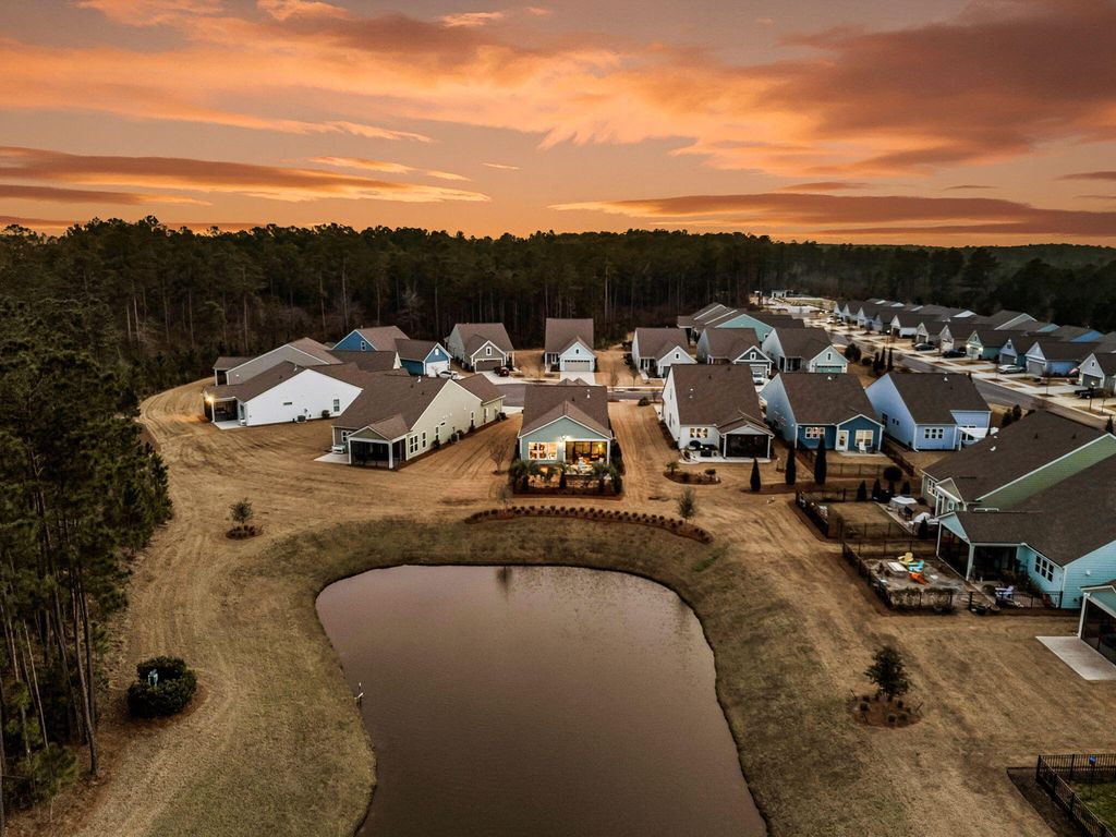 Image 40 of property listing at 108 Cardinal Cove Lane, Summerville, SC 29486