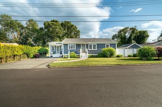 24 Coury Dr, Acushnet, MA 02743
