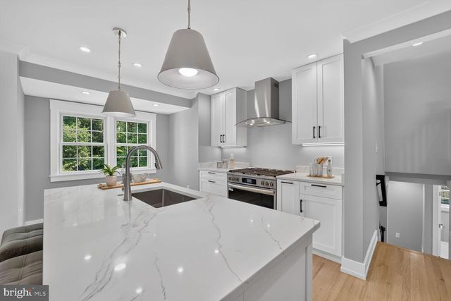 1915 SHANNON CT, Alexandria, VA 22306