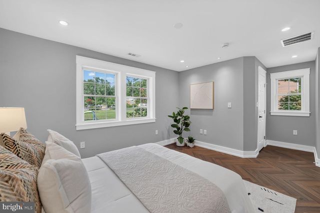1915 SHANNON CT, Alexandria, VA 22306