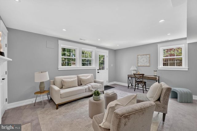 1915 SHANNON CT, Alexandria, VA 22306