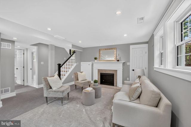 1915 SHANNON CT, Alexandria, VA 22306