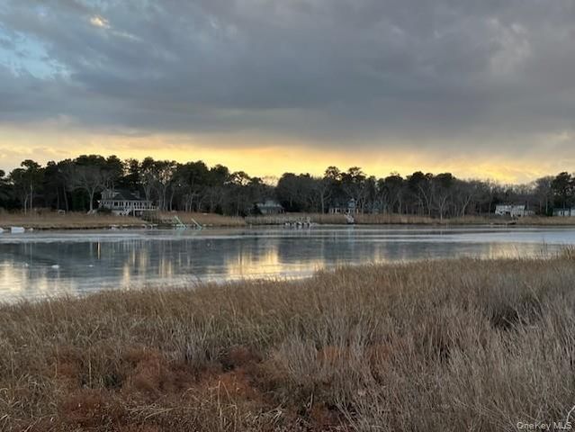 84 Point Road, Flanders, NY 11901