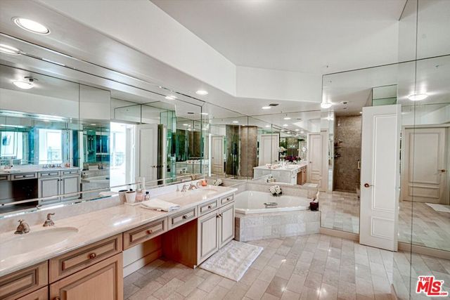 10580 Wilshire Boulevard 8SW, Los Angeles, CA 90024