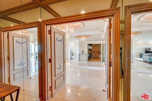 10580 Wilshire Boulevard 8SW, Los Angeles, CA 90024