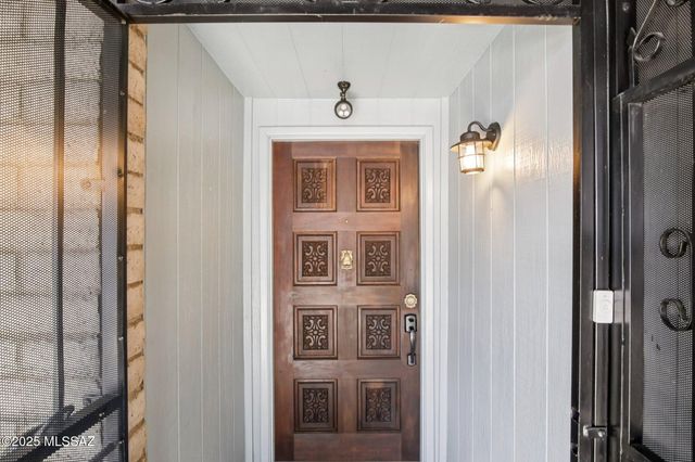 4331 E Hampton Circle S, Tucson, AZ 85712