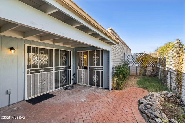 4331 E Hampton Circle S, Tucson, AZ 85712