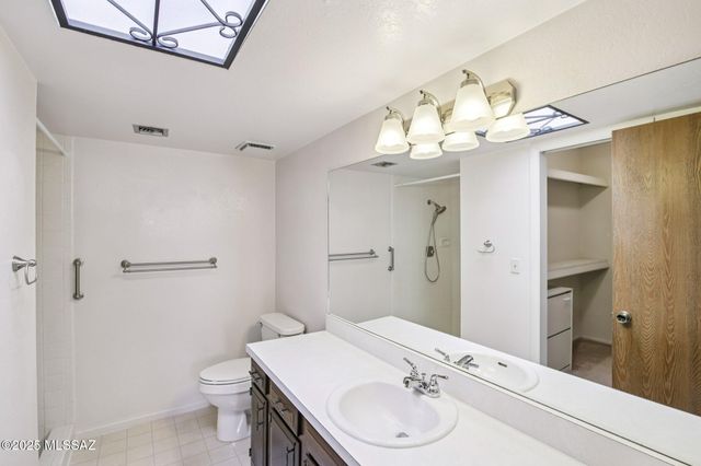 4331 E Hampton Circle S, Tucson, AZ 85712