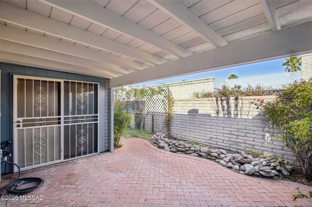 4331 E Hampton Circle S, Tucson, AZ 85712