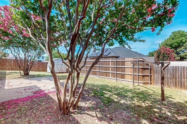 165 Hirth Drive, Crowley, TX 76036