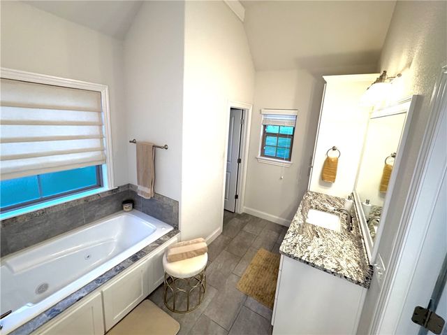 1307 Valle Lane, Springdale, AR 72762