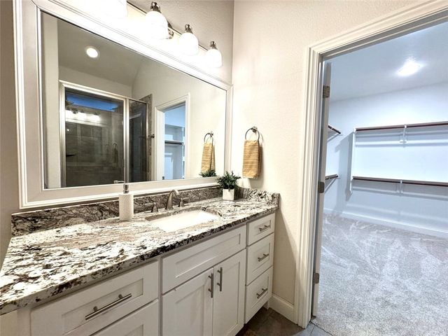 1307 Valle Lane, Springdale, AR 72762