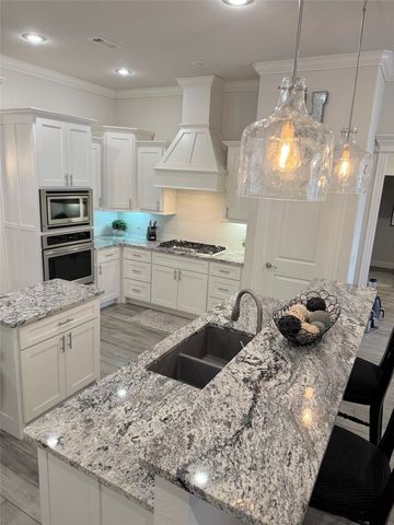 1307 Valle Lane, Springdale, AR 72762