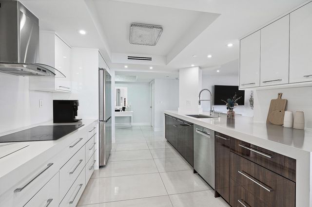 5080 N Ocean Drive 12b, Singer Island, FL 33404