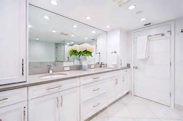 5080 N Ocean Drive 12b, Singer Island, FL 33404