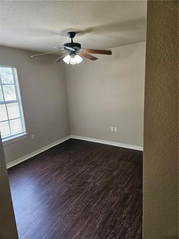 1790 N Chestnut Avenue, Fayetteville, AR 72703