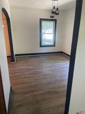 1443 175th Street, Hammond, IN 46324