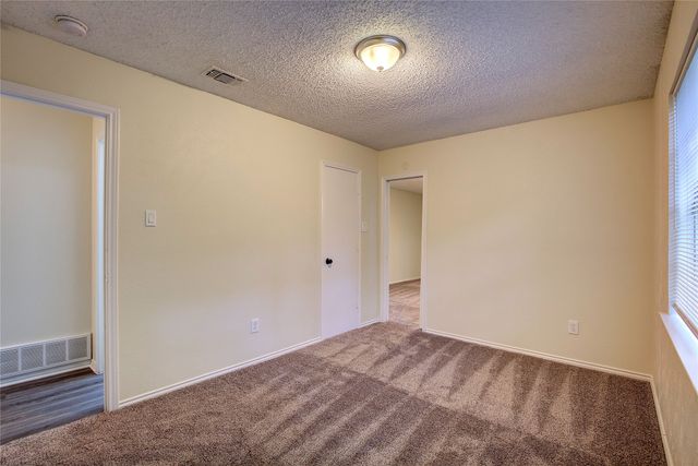 609-611 Melbourne Road, Hurst, TX 76053