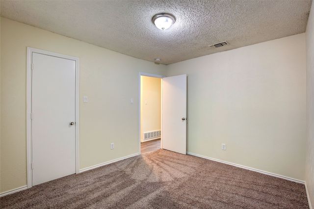 609-611 Melbourne Road, Hurst, TX 76053