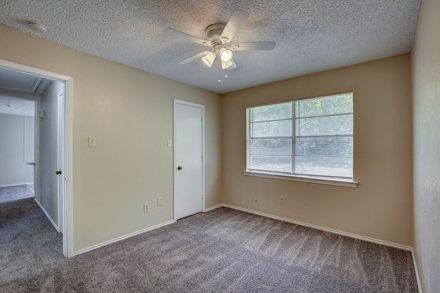 609-611 Melbourne Road, Hurst, TX 76053