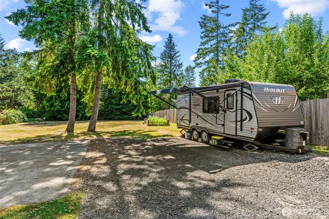 3301 Columbia Heights Road, Longview, WA 98632