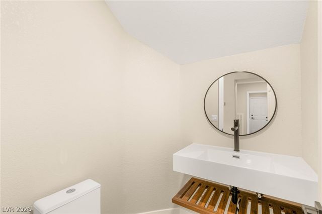 2104 Inverness Drive, Henderson, NV 89074