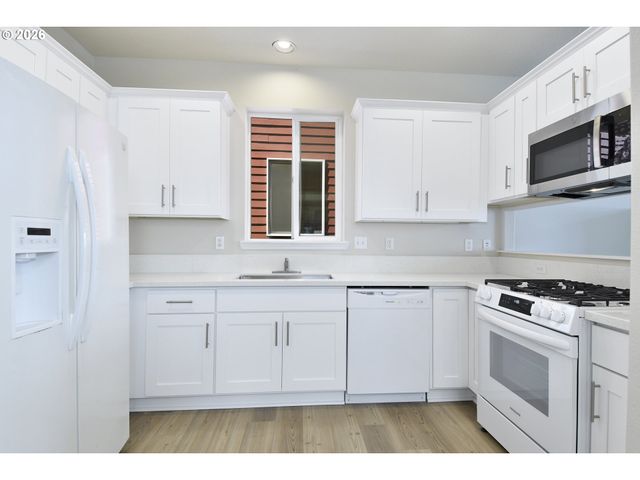 20477 Sw MARIMAR St, Beaverton, OR 97078