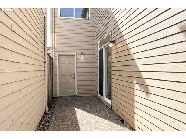 20477 Sw MARIMAR St, Beaverton, OR 97078