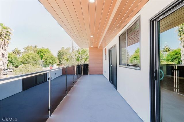 5654 Cartwright Avenue, North Hollywood, CA 91601