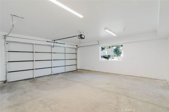 5654 Cartwright Avenue, North Hollywood, CA 91601