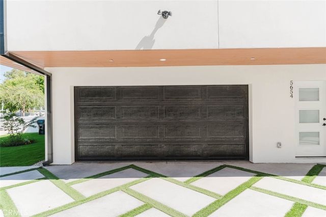 5654 Cartwright Avenue, North Hollywood, CA 91601